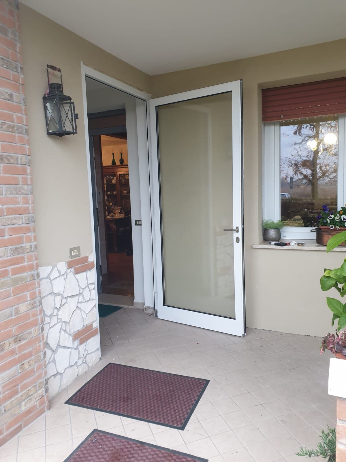 Lavoro PVC Finestra 37